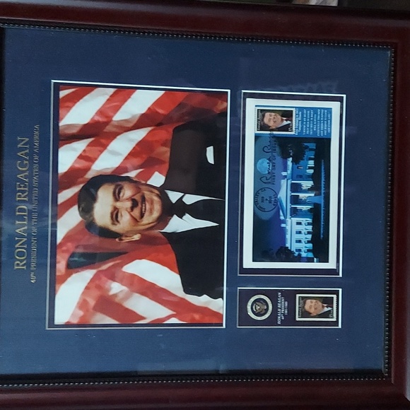 Official USPS President Ronald Reagan Wall decor ...like new - Picture 9 of 12